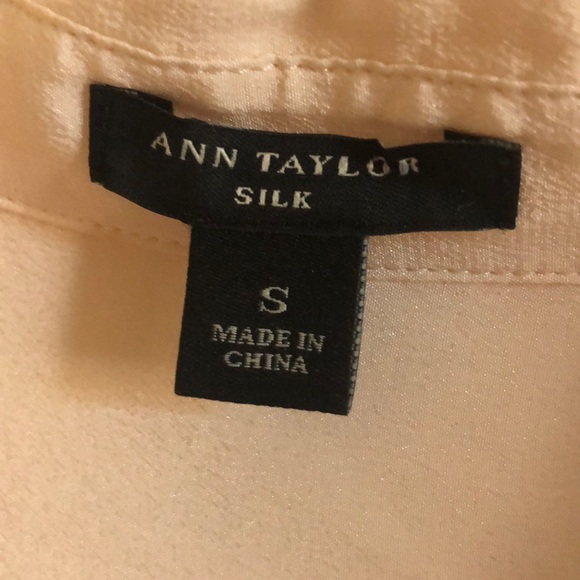 Anne Taylor 100% silk blouse - Picture 3 of 4